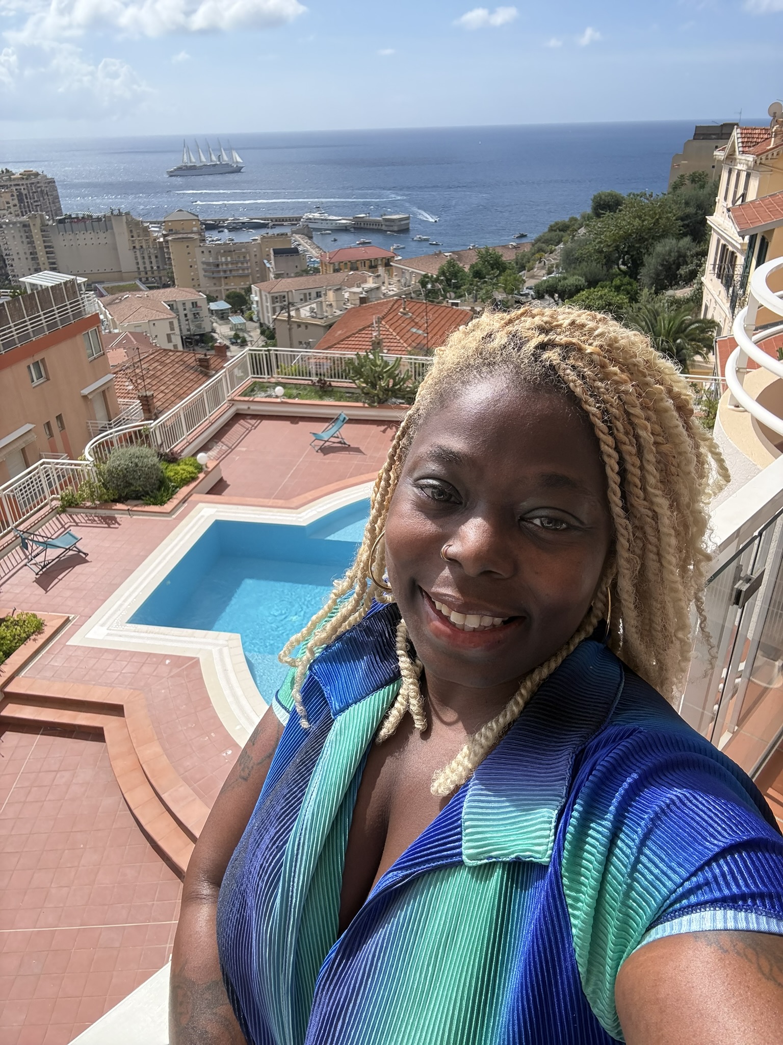Lynn Monaco balcony view
