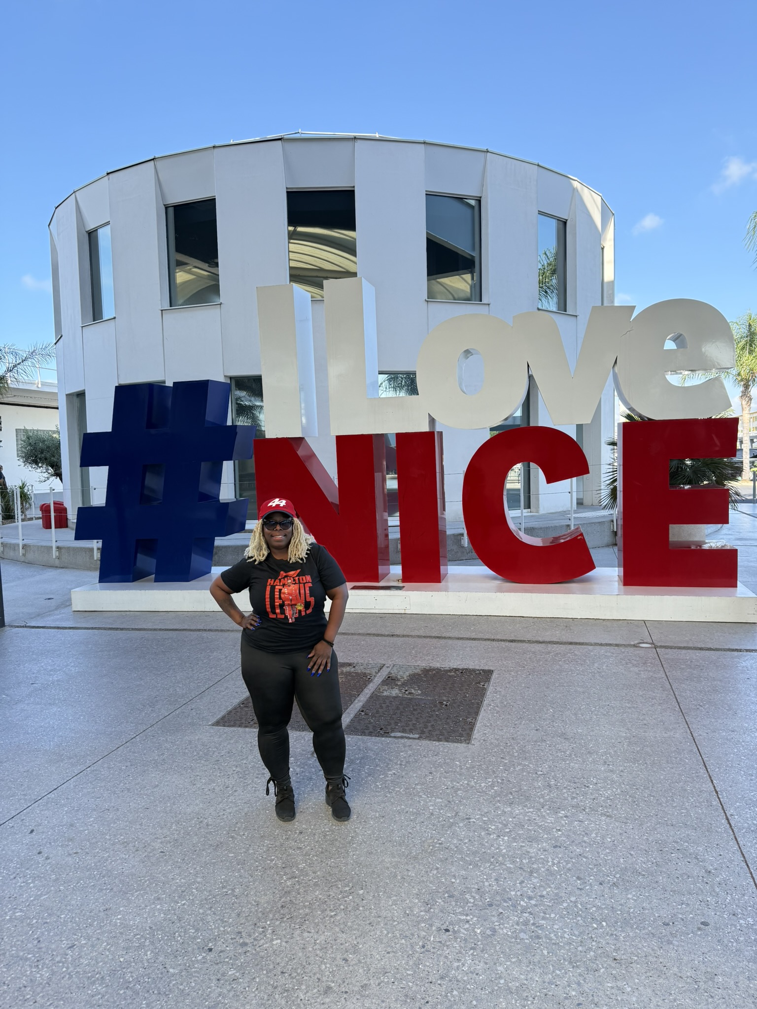 Lynn at Nice airport #ILoveNice sign