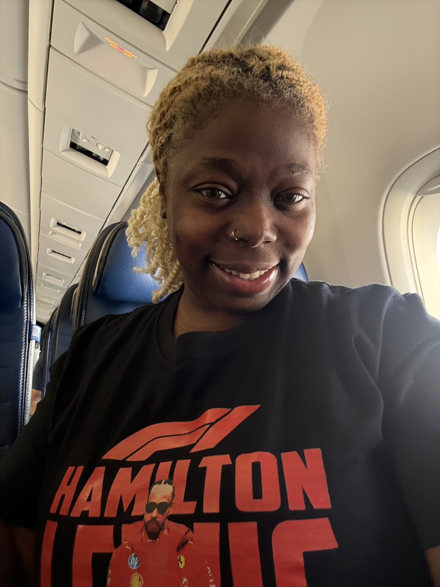 Lynn on the plane to Monaco